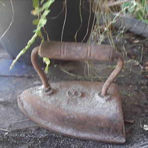 American Vintage  Iron..
